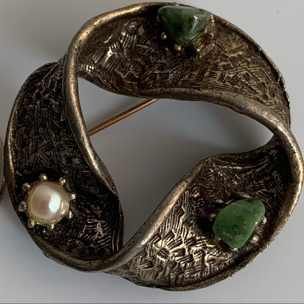Vintage Wreath Round Brooch Jade & Faux Pearl